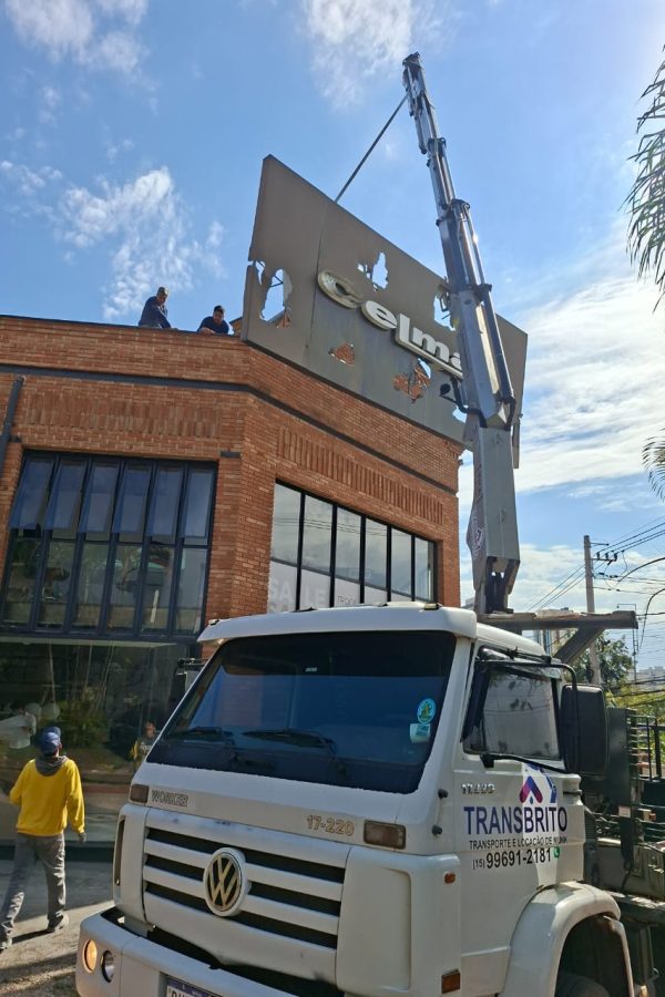 Locação de Caminhões Munck